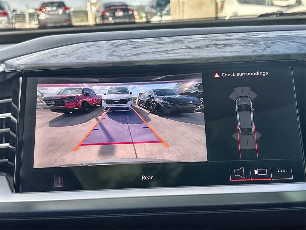 Thumbnail: 2025 Audi Q4 e-tron - 18