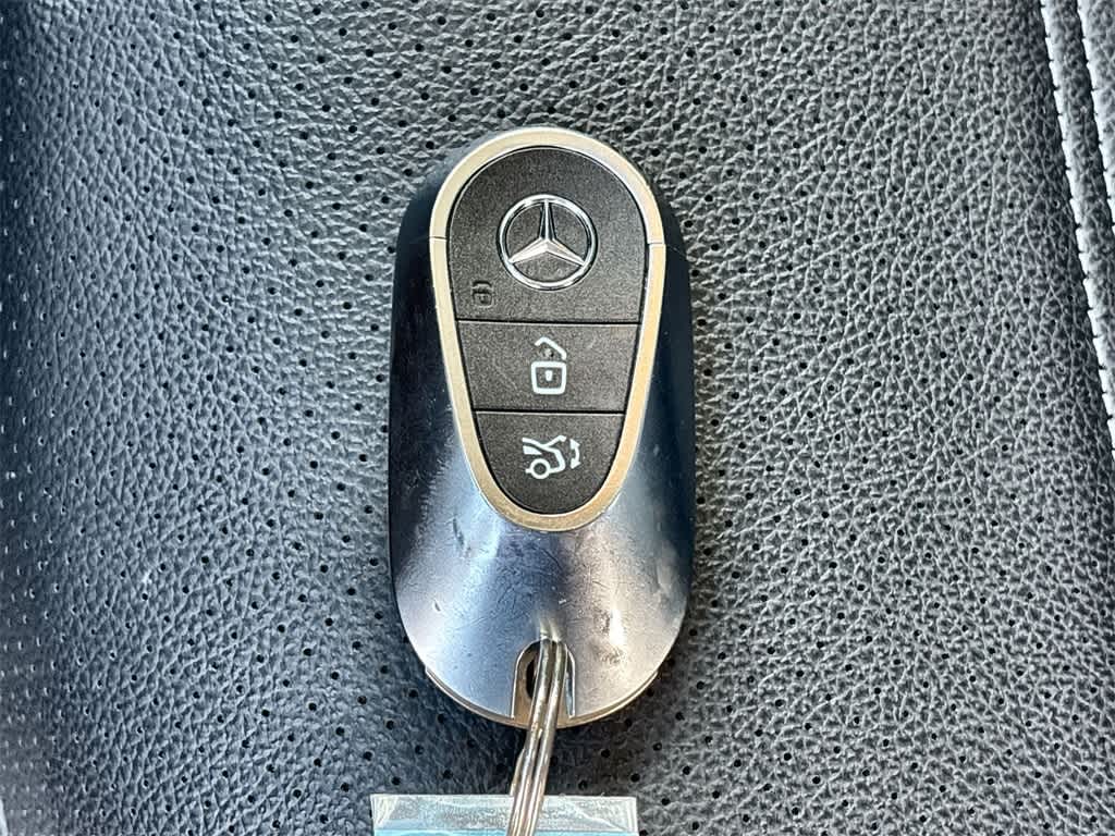 Thumbnail: 2024 Mercedes-Benz GLC - 27