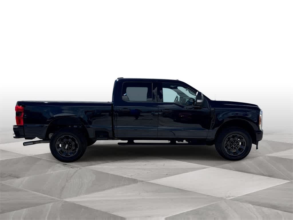 Thumbnail: 2023 Ford F-350 - 9