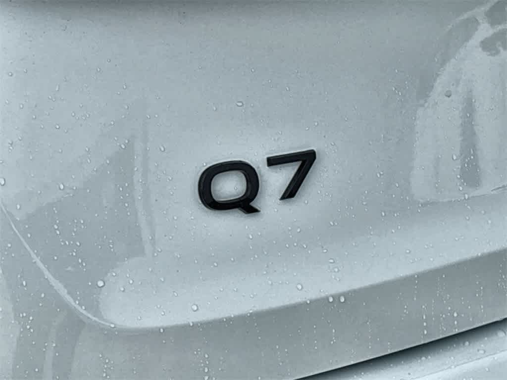 Thumbnail: 2025 Audi Q7 - 10