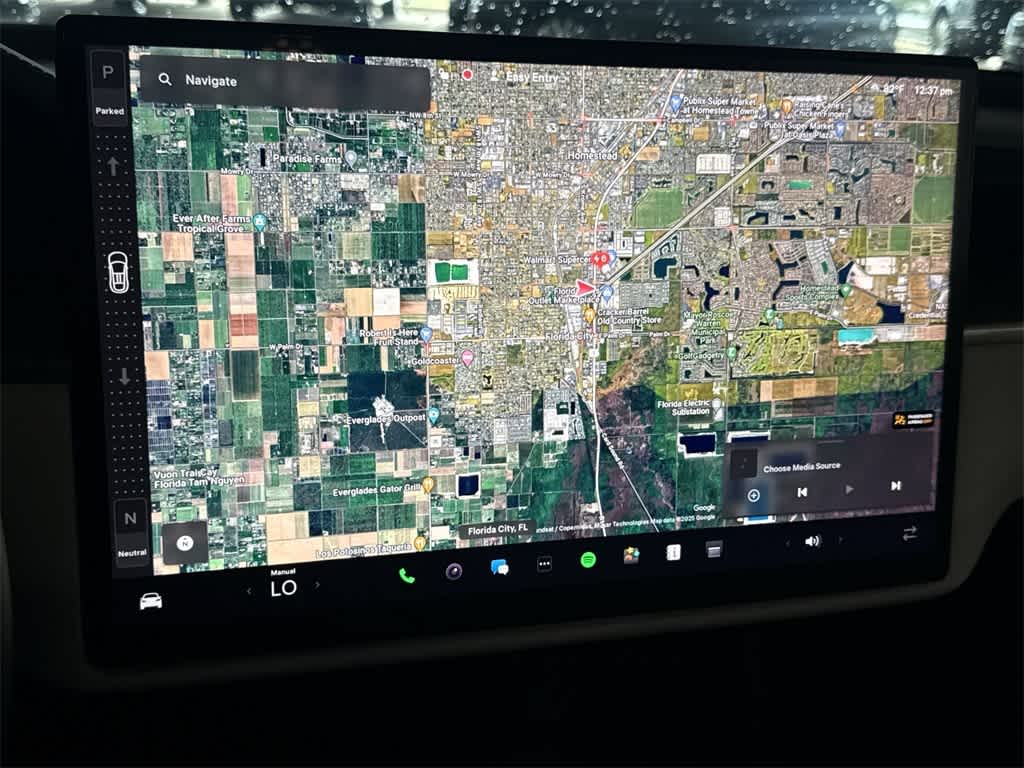 Thumbnail: 2025 Tesla Model X - 17