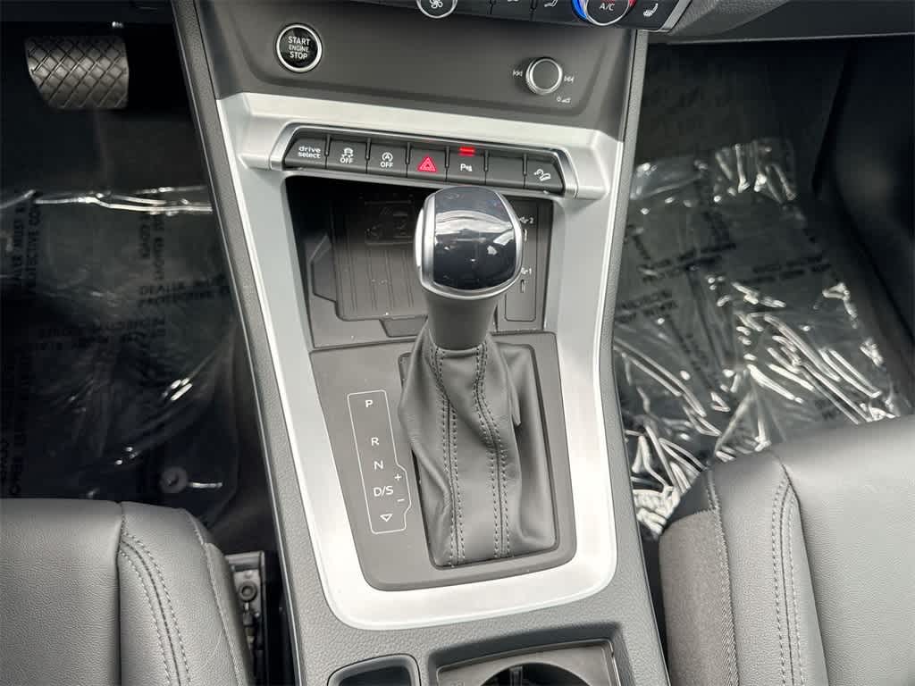 Thumbnail: 2024 Audi Q3 - 20