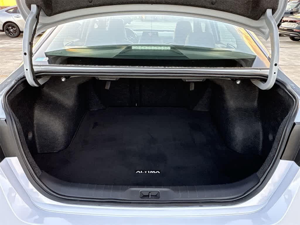 Thumbnail: 2024 Nissan Altima - 24