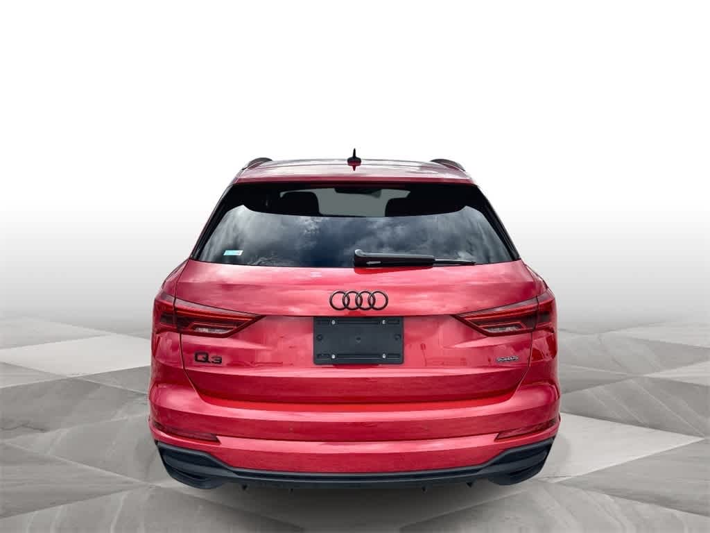 Thumbnail: 2024 Audi Q3 - 7