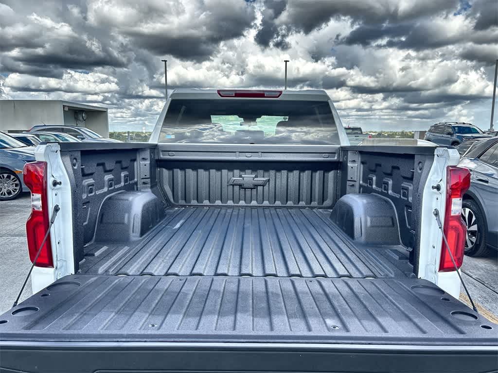 Thumbnail: 2026 Chevrolet Silverado 1500 - 24