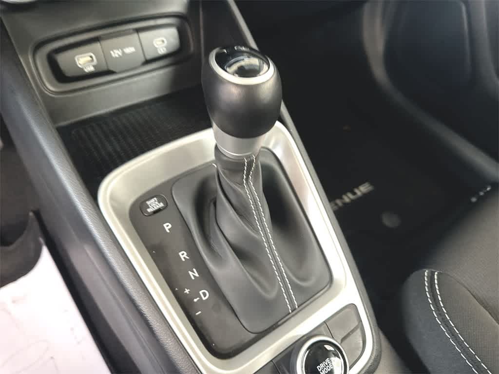 2024 Hyundai Venue SEL 22
