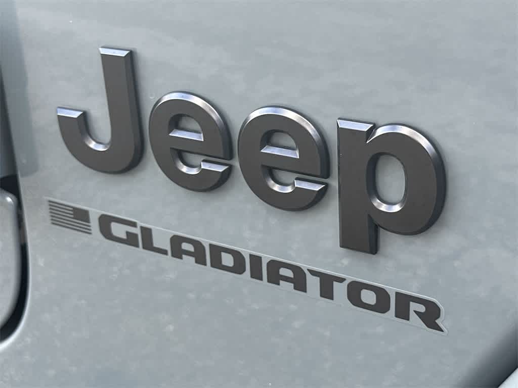 Thumbnail: 2025 Jeep Gladiator - 10