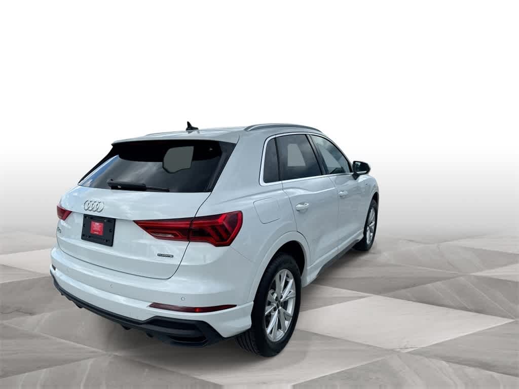 Thumbnail: 2024 Audi Q3 - 8