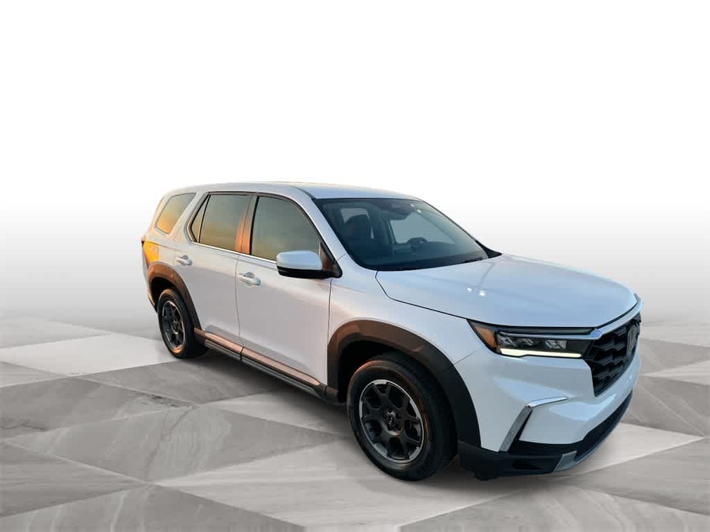 Thumbnail: 2023 Honda Pilot - 2