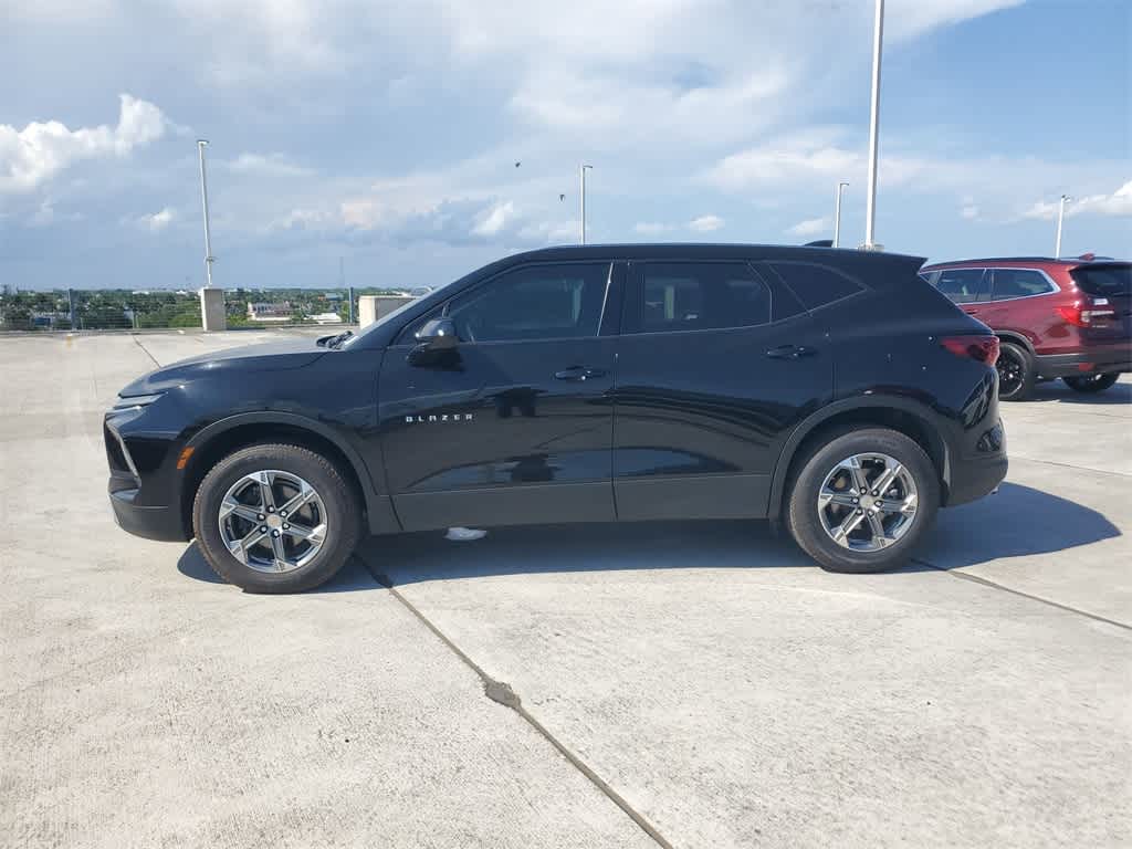 2023 Chevrolet Blazer  3