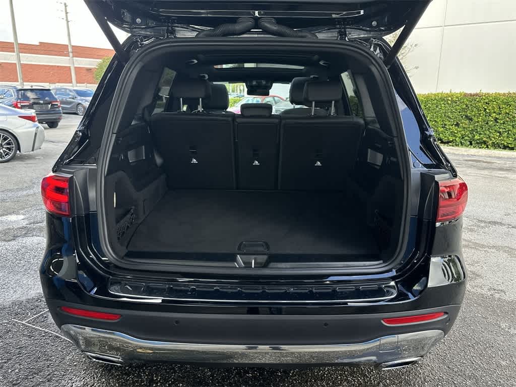 Thumbnail: 2024 Mercedes-Benz GLB - 24