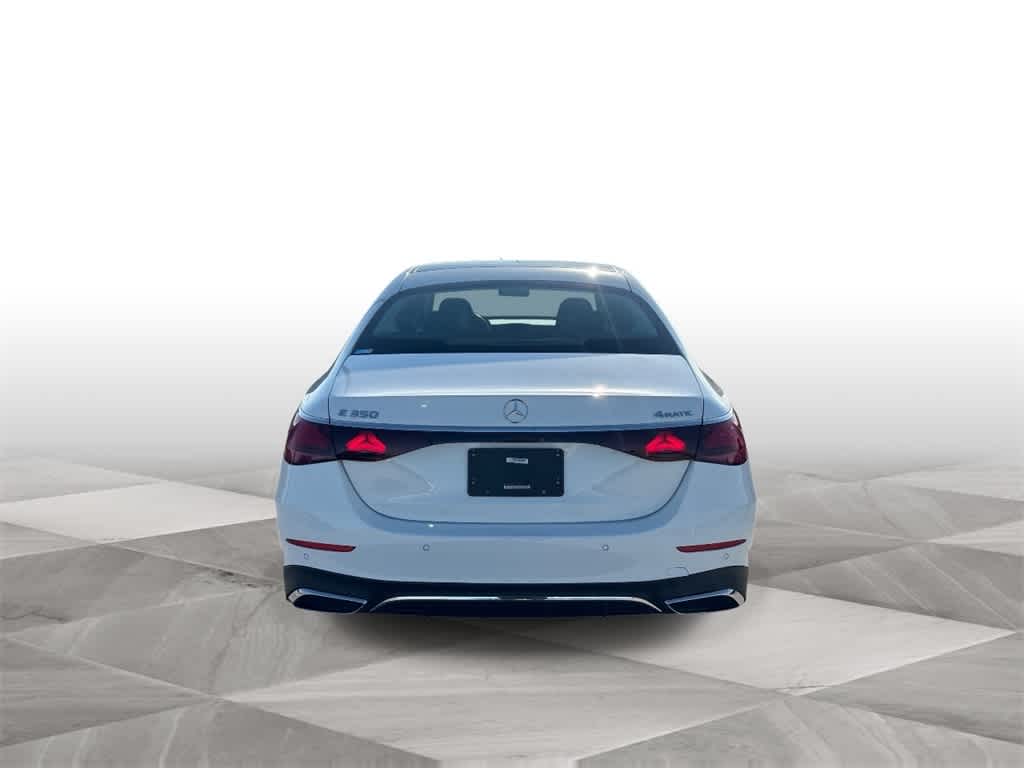 Thumbnail: 2025 Mercedes-Benz E-Class - 7