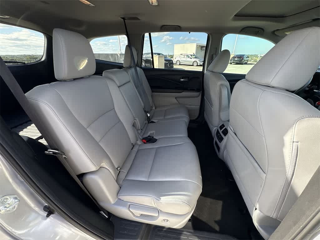 Thumbnail: 2022 Honda Pilot - 25