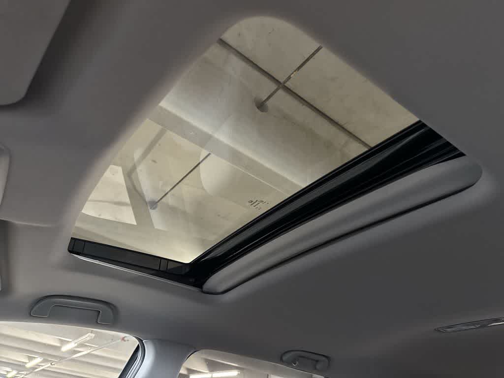 Thumbnail: 2019 Honda Pilot - 16