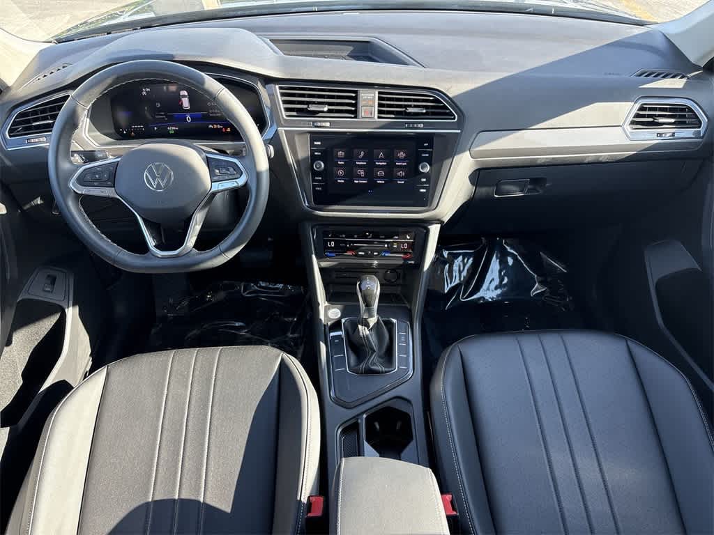 Thumbnail: 2024 Volkswagen Tiguan - 23