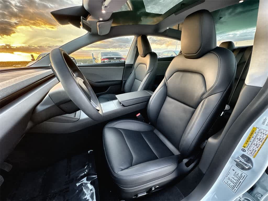 Thumbnail: 2025 Tesla Model 3 - 13