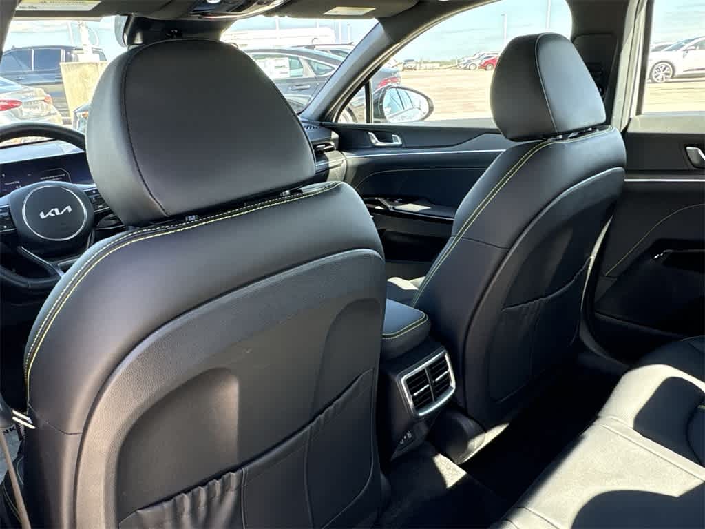 Thumbnail: 2025 Kia K5 - 22