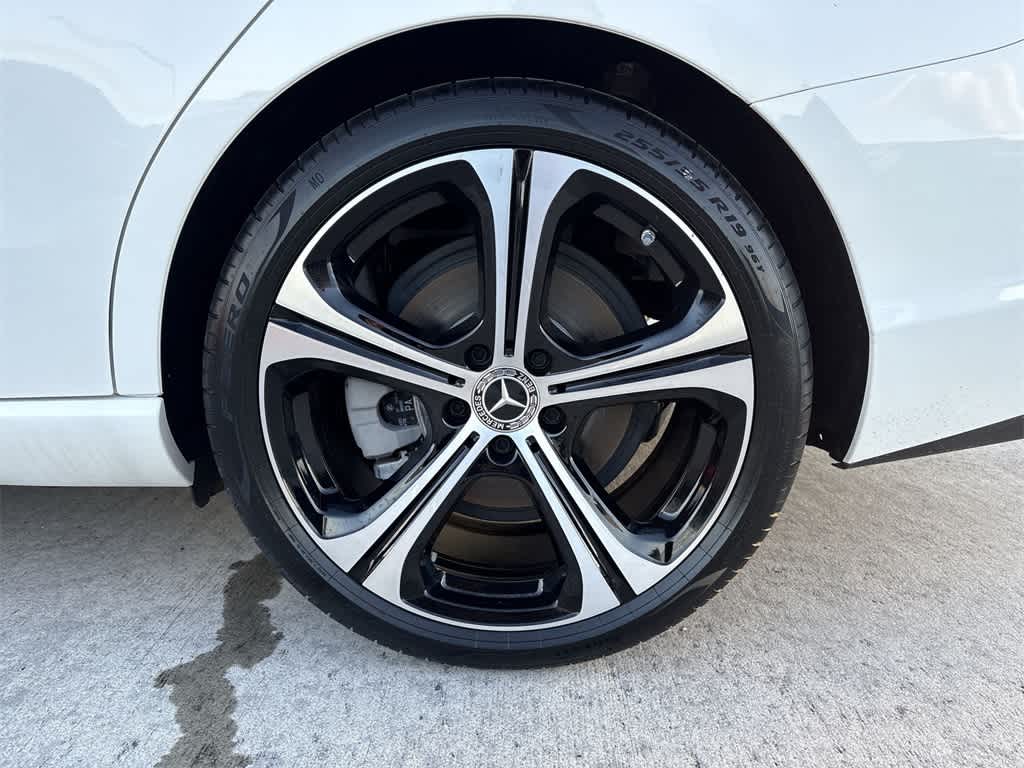 Thumbnail: 2024 Mercedes-Benz C-Class - 11