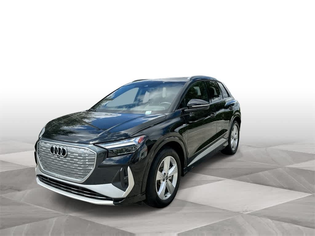 Thumbnail: 2025 Audi Q4 e-tron - 4