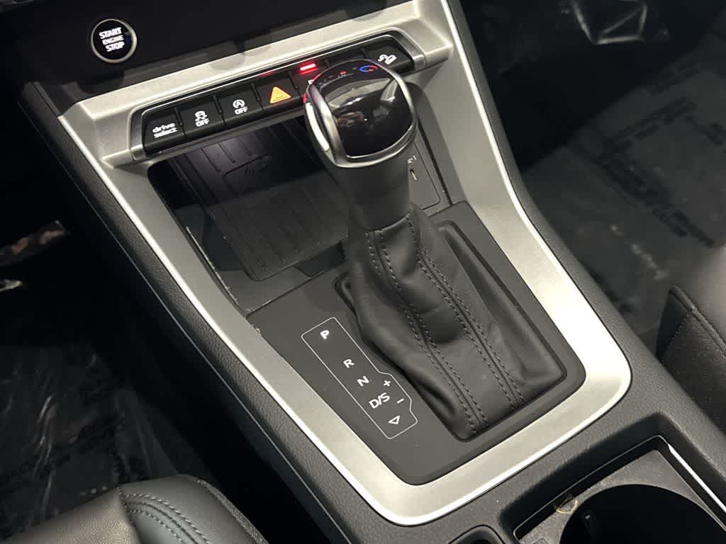 Thumbnail: 2025 Audi Q3 - 19