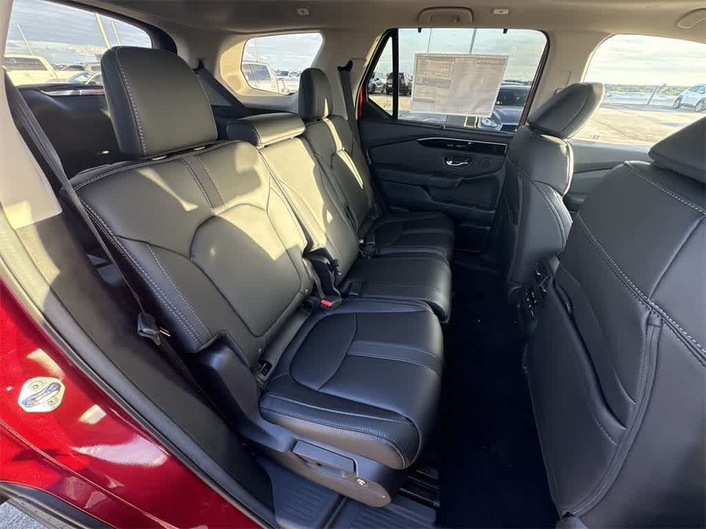 Thumbnail: 2025 Honda Pilot - 25