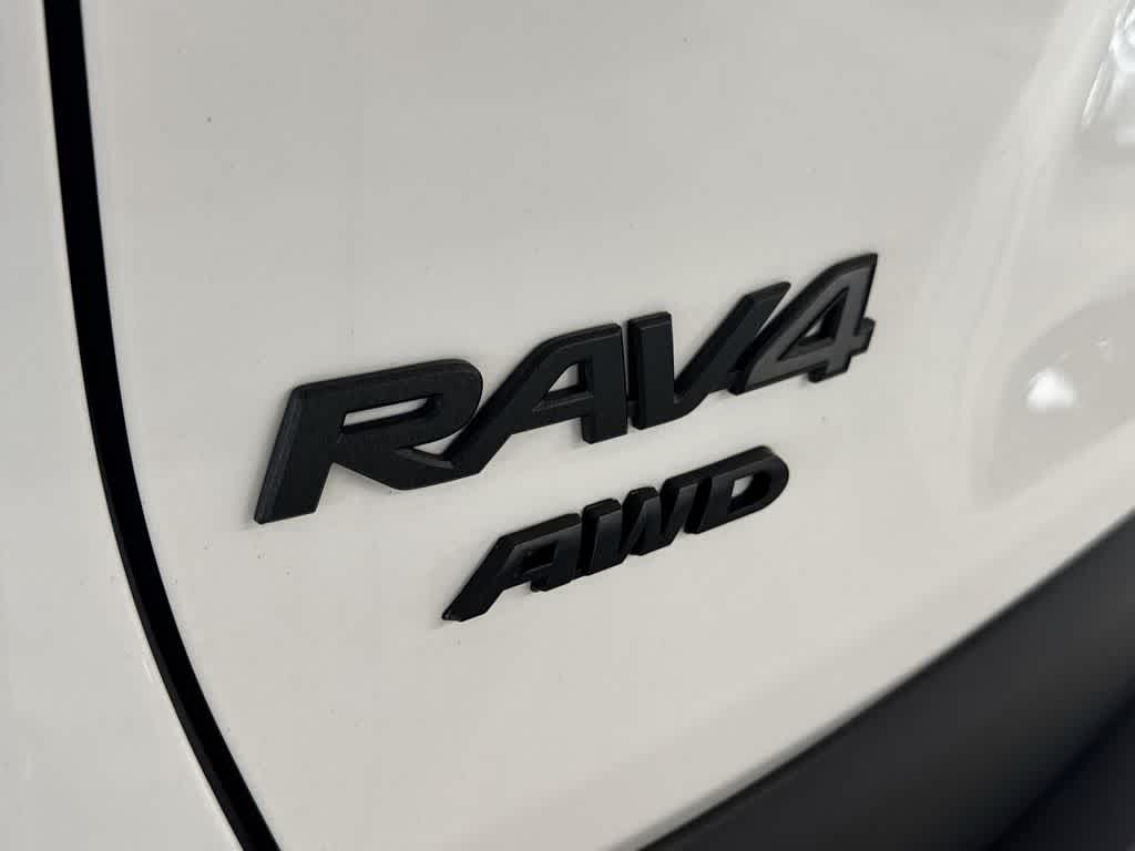 Thumbnail: 2024 Toyota RAV4 - 11