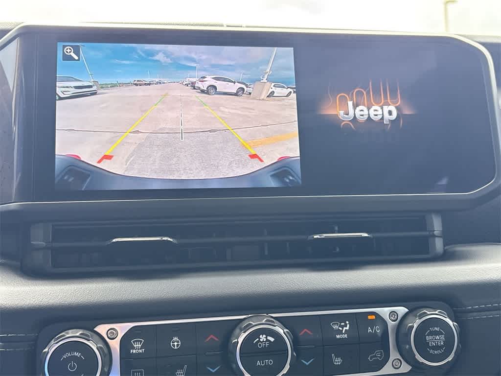 Thumbnail: 2024 Jeep Gladiator - 18