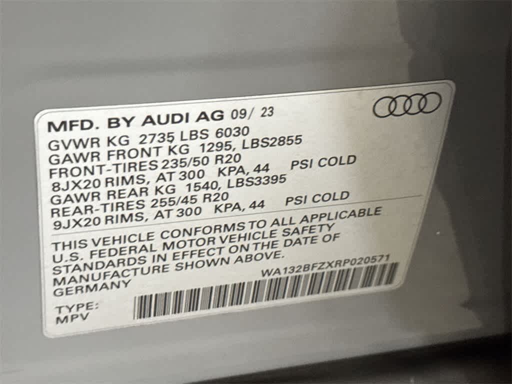 Thumbnail: 2024 Audi Q4 e-tron - 28