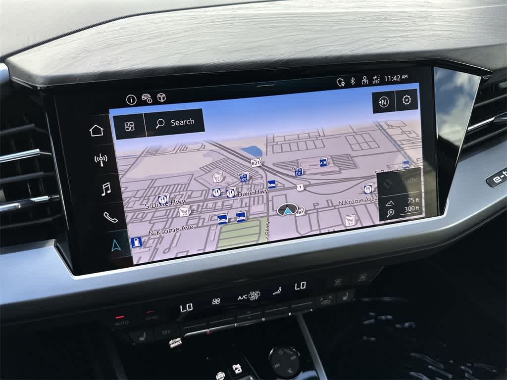 Thumbnail: 2025 Audi Q4 e-tron - 17