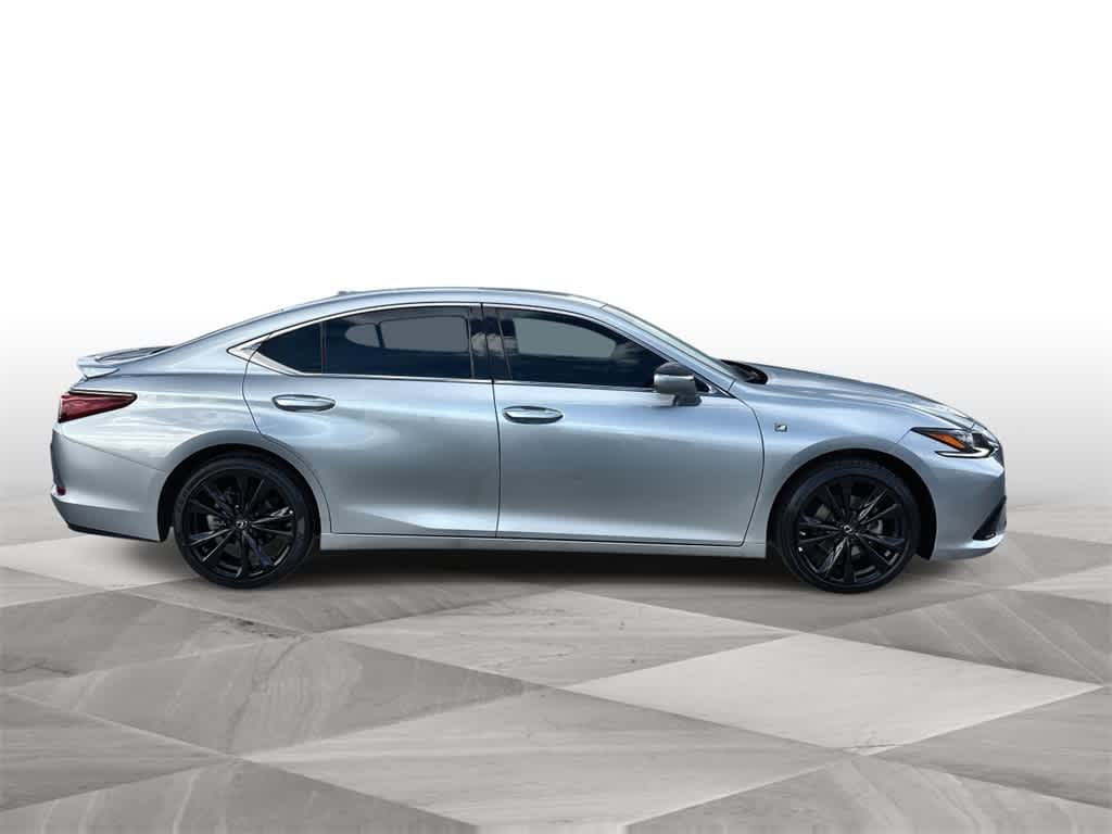Thumbnail: 2023 Lexus ES - 9