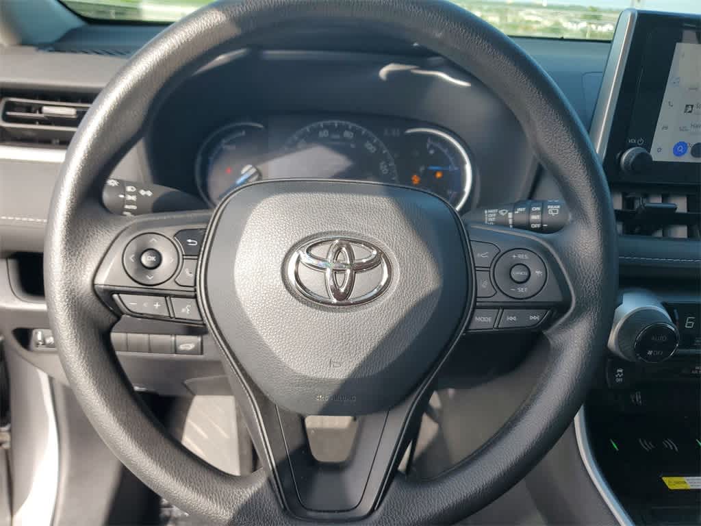2024 Toyota RAV4 XLE 22