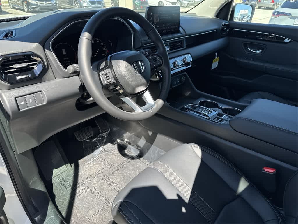 Thumbnail: 2025 Honda Pilot - 13