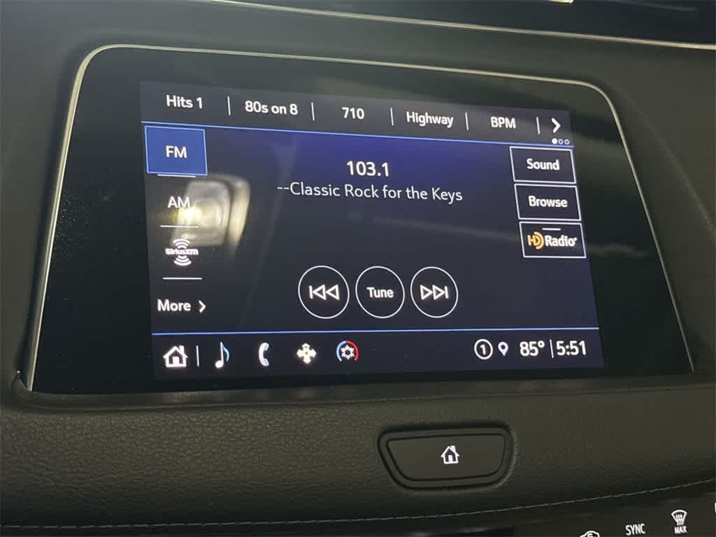 Thumbnail: 2023 Cadillac XT4 - 17