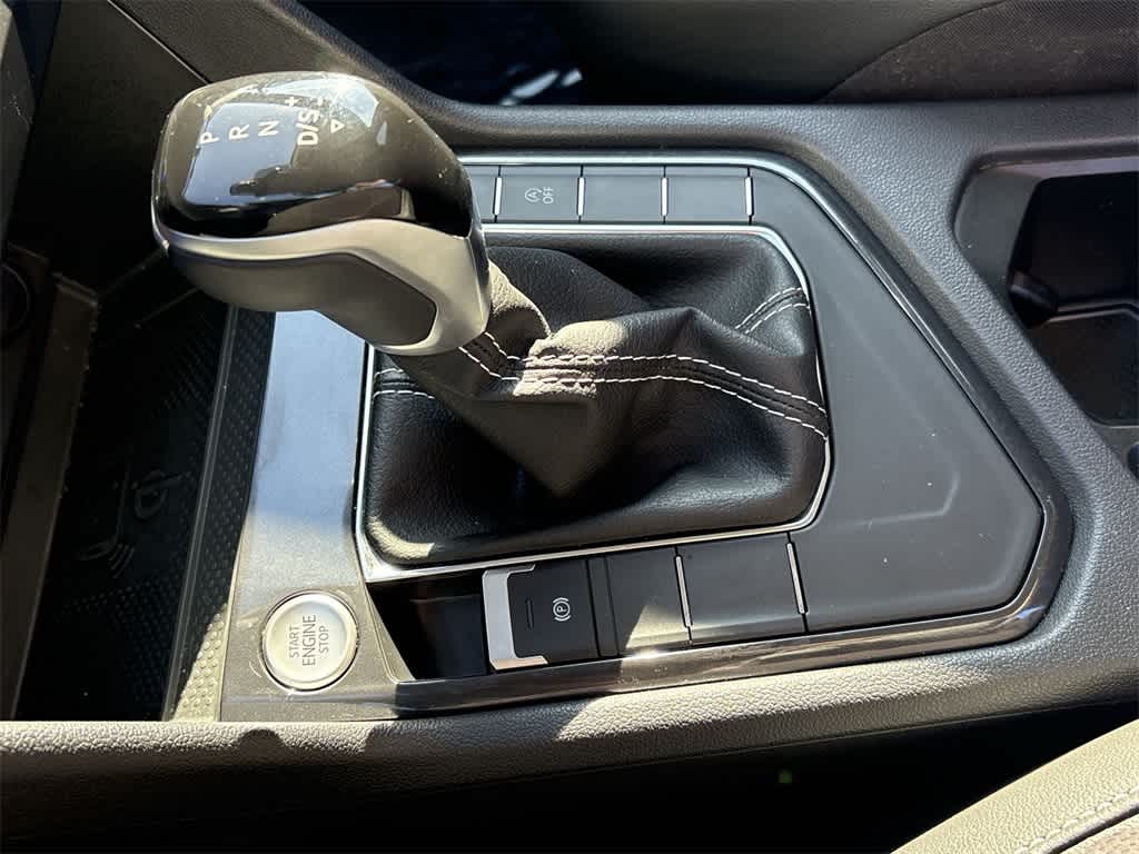 Thumbnail: 2024 Volkswagen Tiguan - 20