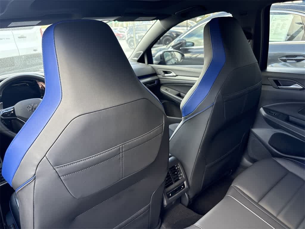 Thumbnail: 2024 Volkswagen Golf - 22