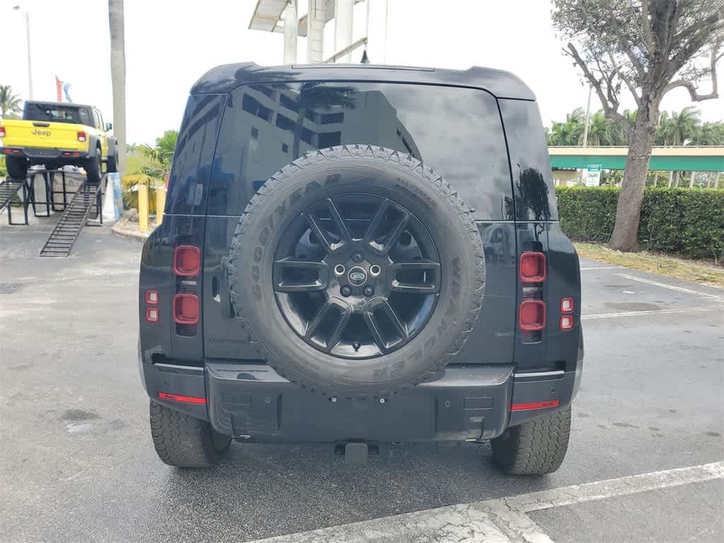 Thumbnail: 2024 Land Rover Defender - 4