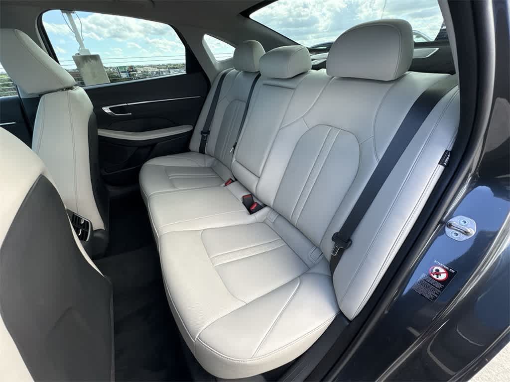 Thumbnail: 2023 Hyundai Sonata - 21