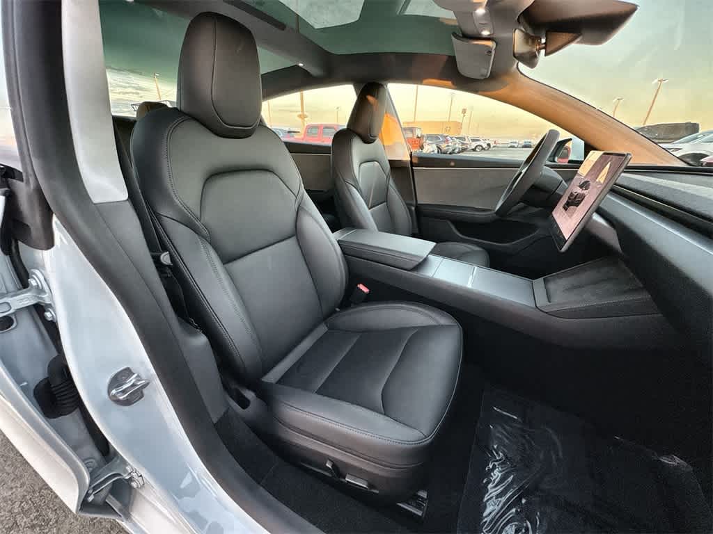 Thumbnail: 2025 Tesla Model 3 - 26