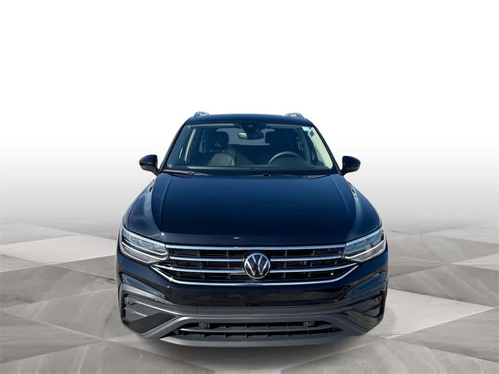 Thumbnail: 2024 Volkswagen Tiguan - 3