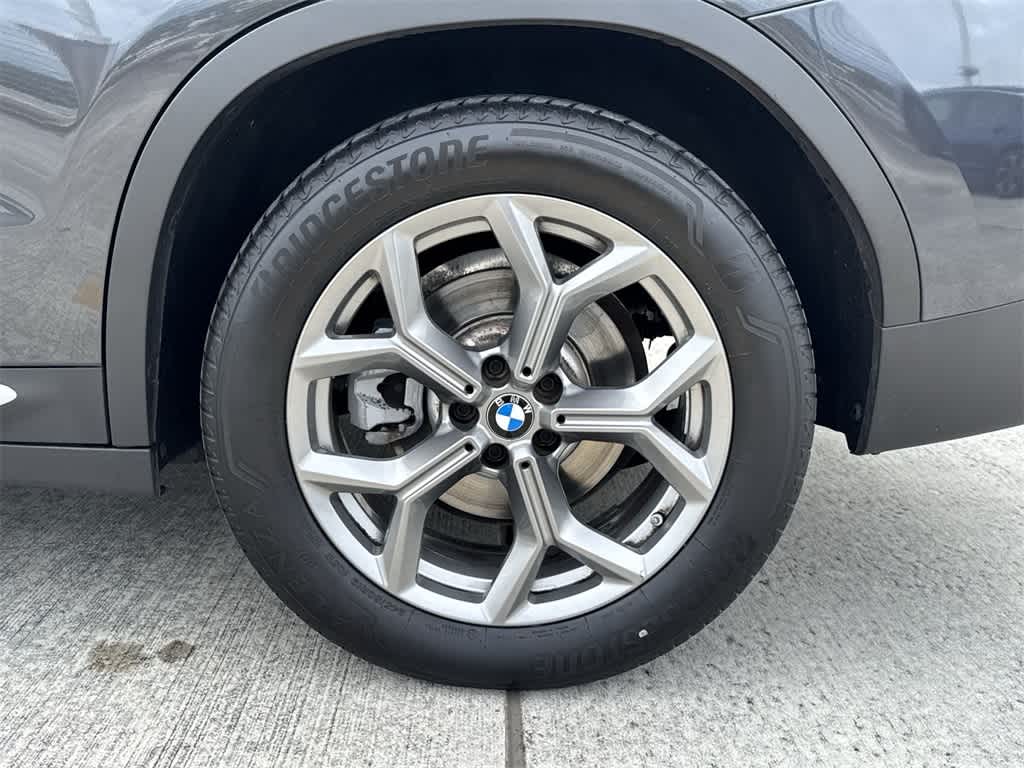 Thumbnail: 2023 BMW X3 - 11