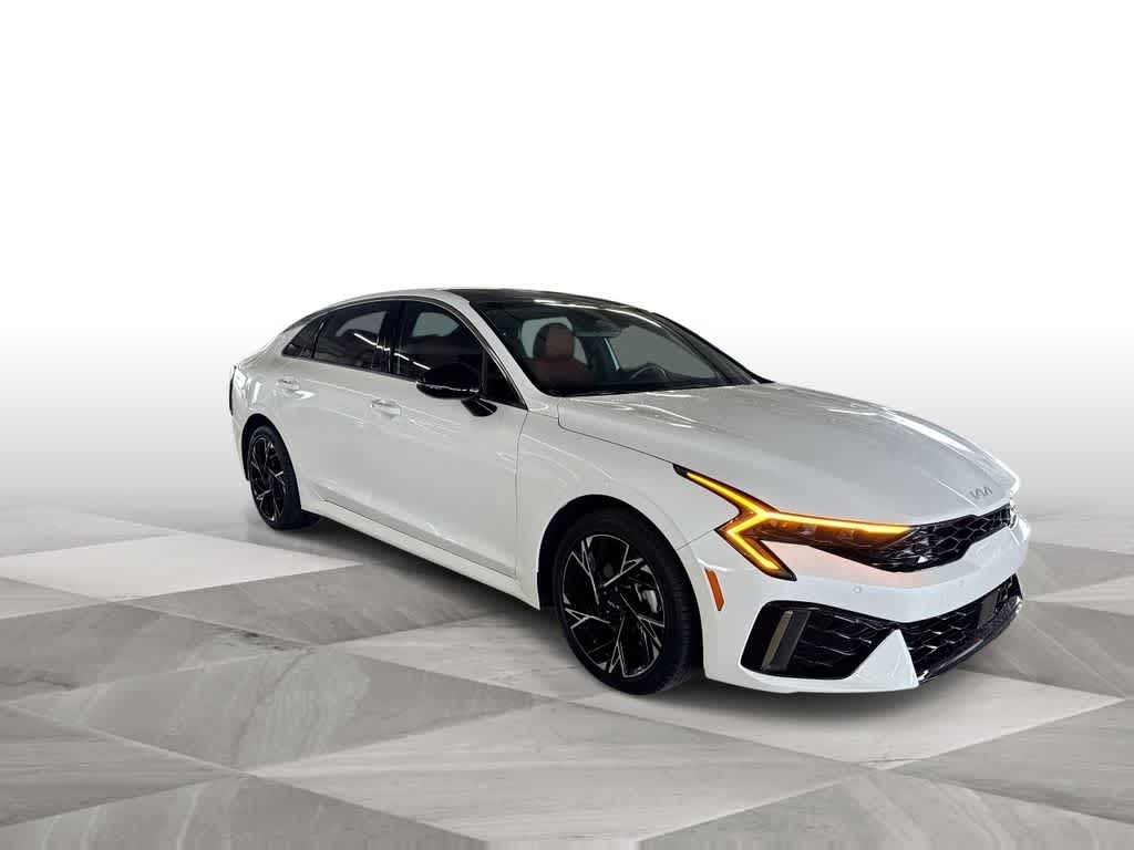 Thumbnail: 2025 Kia K5 - 2