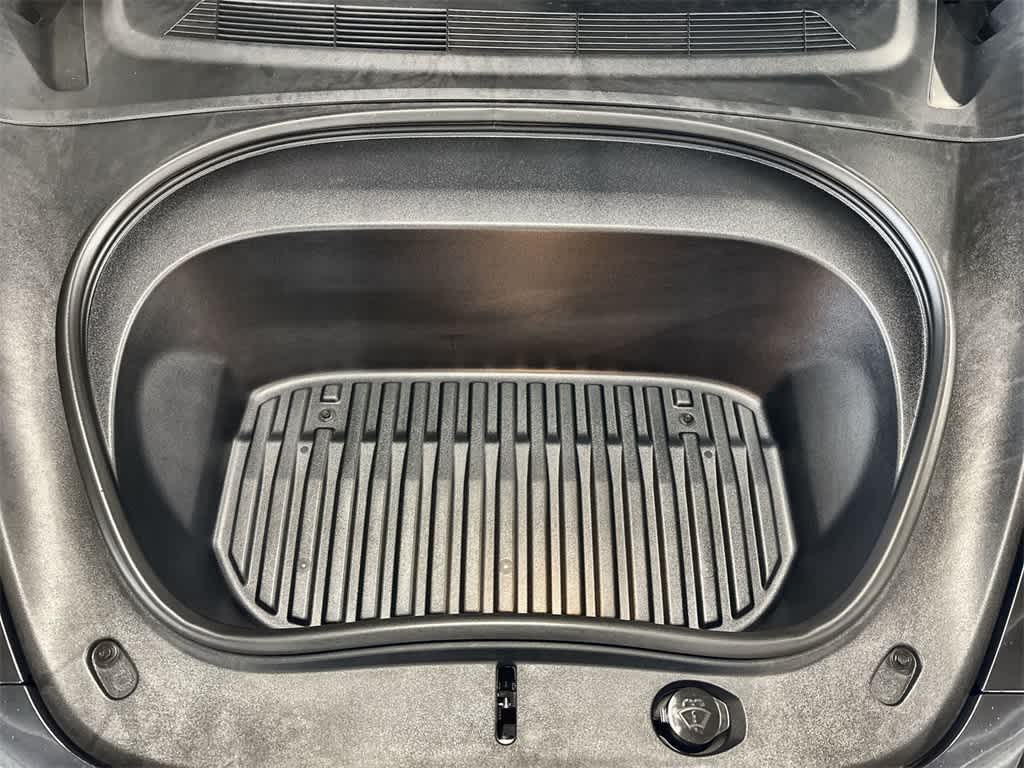 Thumbnail: 2025 Tesla Model 3 - 12