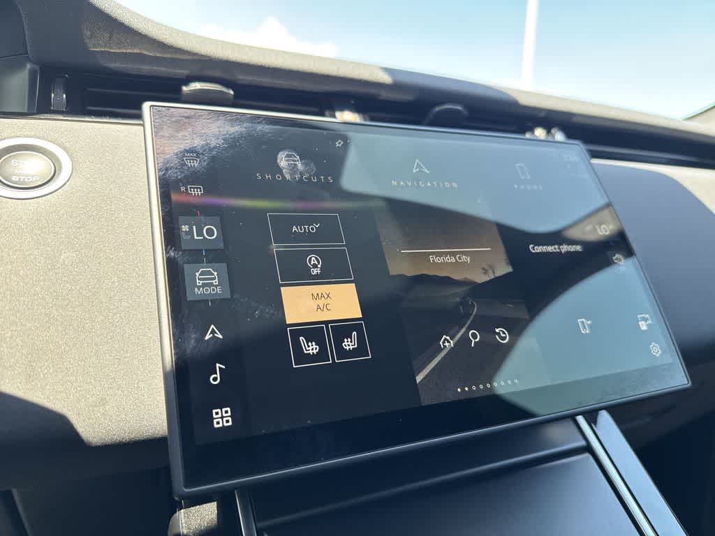 Thumbnail: 2026 Land Rover Range Rover Evoque - 19