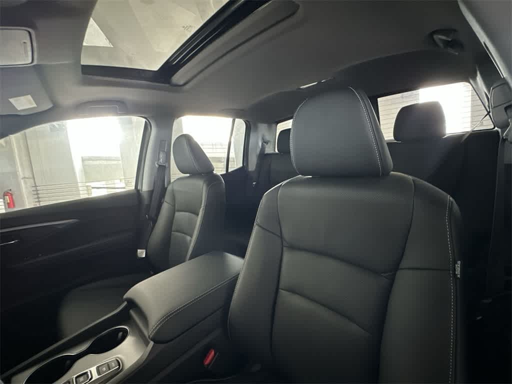 Thumbnail: 2025 Honda Ridgeline - 13