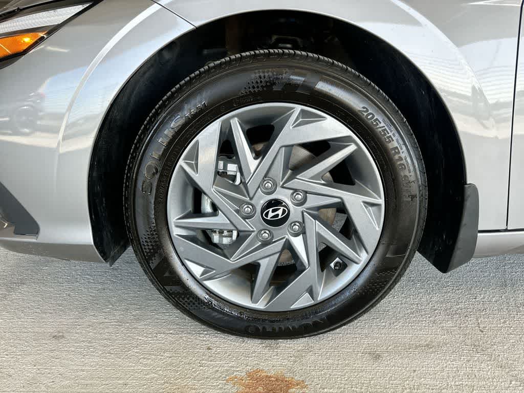 Thumbnail: 2025 Hyundai Elantra - 10