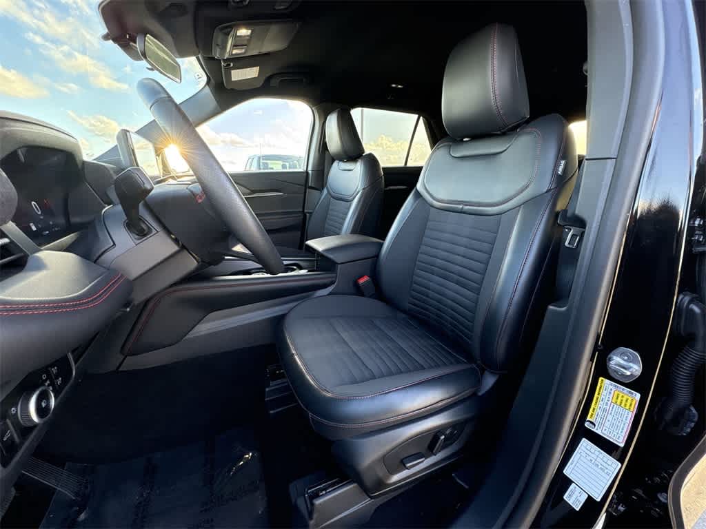 Thumbnail: 2025 Ford Explorer - 13