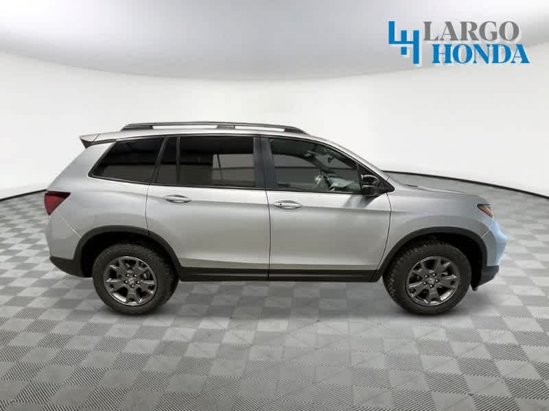 Thumbnail: 2025 Honda Passport - 8