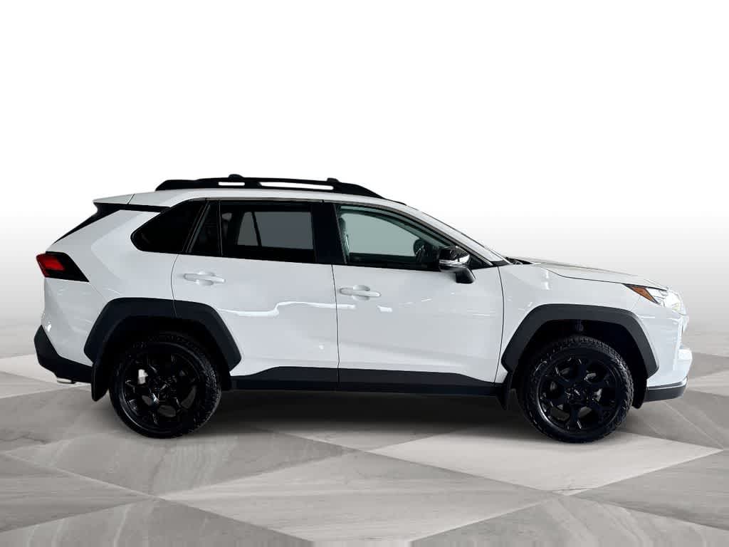 Thumbnail: 2024 Toyota RAV4 - 9