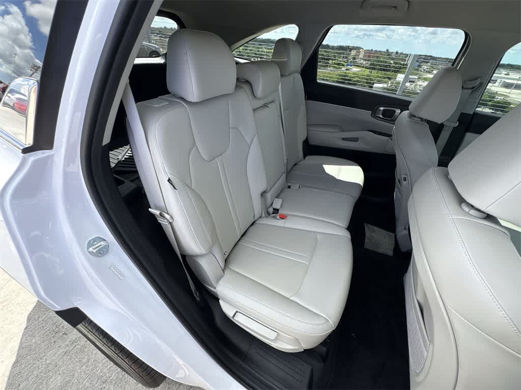 Thumbnail: 2024 Kia Sorento - 25