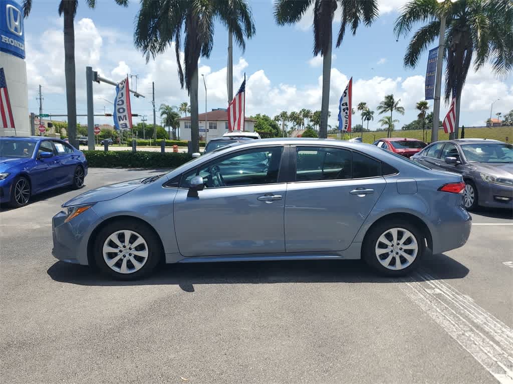 2023 Toyota Corolla LE 3